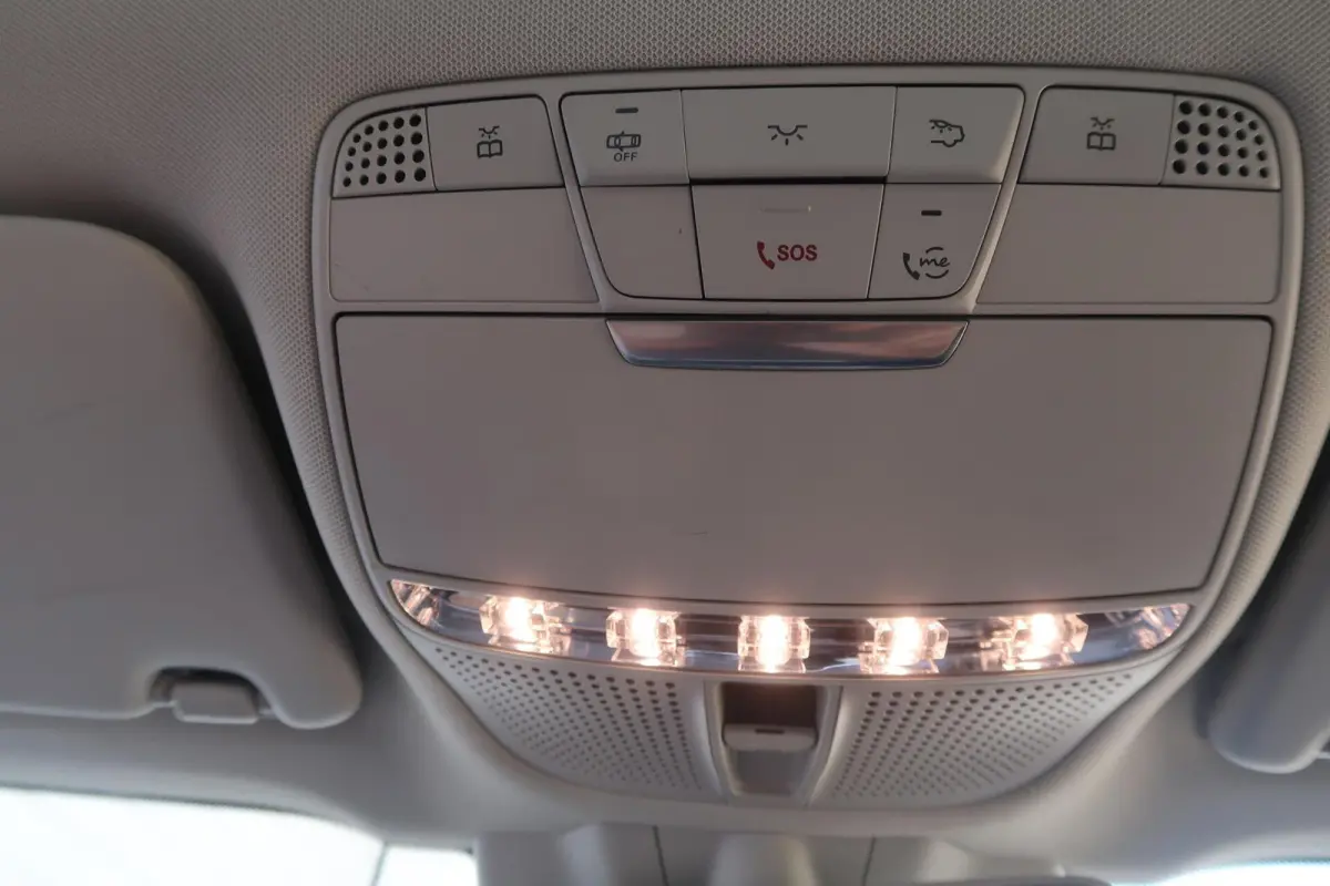 4MATIC PANORAMADAK|TREKHAAK|KEYLESS|CARPLAY|CAMERA|DEALER ONDERHOUDEN