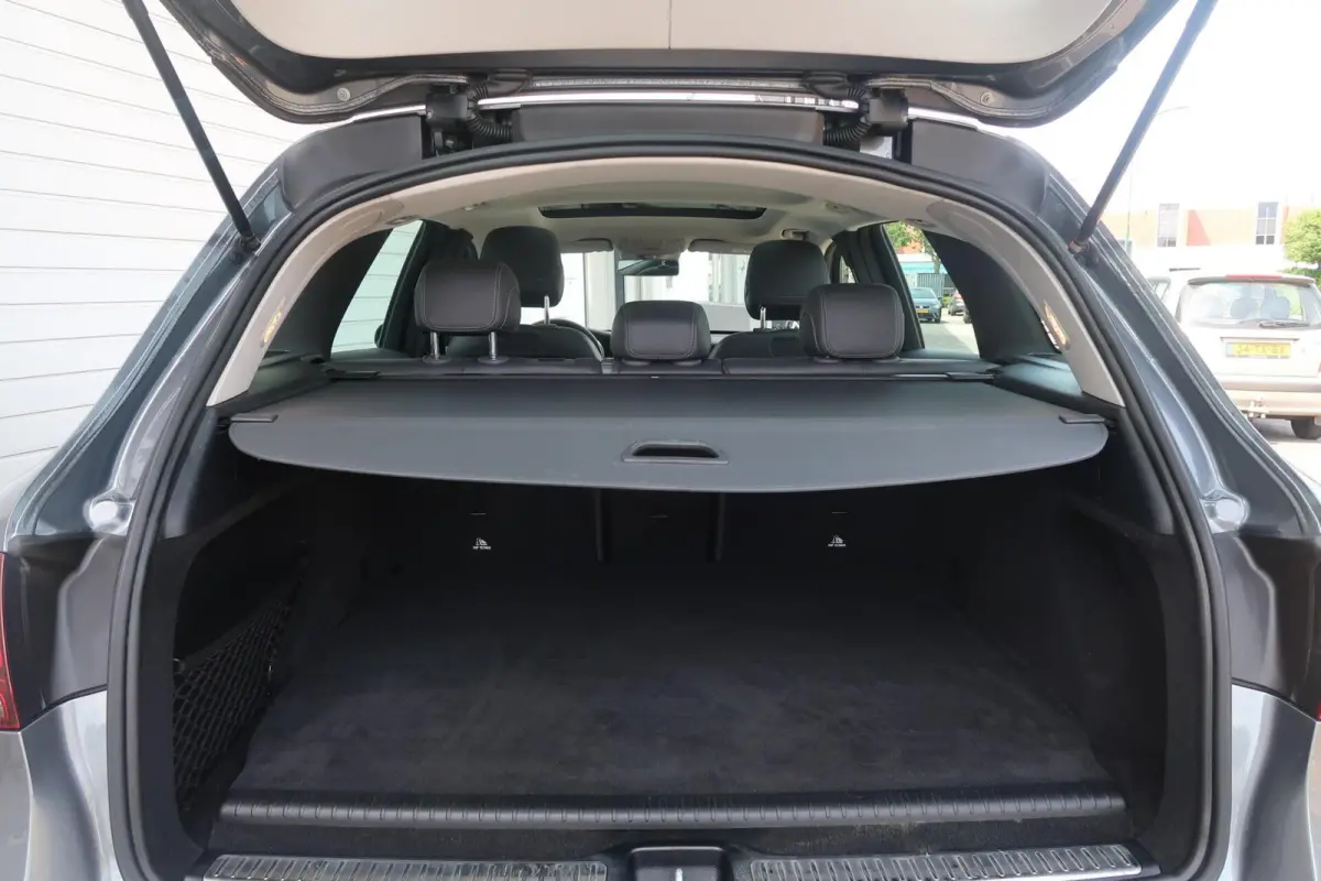 4MATIC PANORAMADAK|TREKHAAK|KEYLESS|CARPLAY|CAMERA|DEALER ONDERHOUDEN