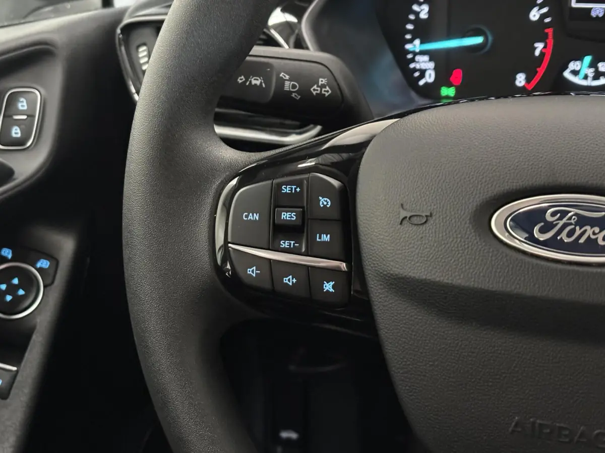 1.1 Trend / NL Auto / DealerOH / Carplay / Navi / 2e Eigenaar