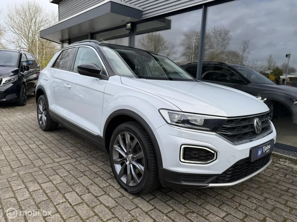 1.0 TSI Style Sport xenon led carplay 18 inch
