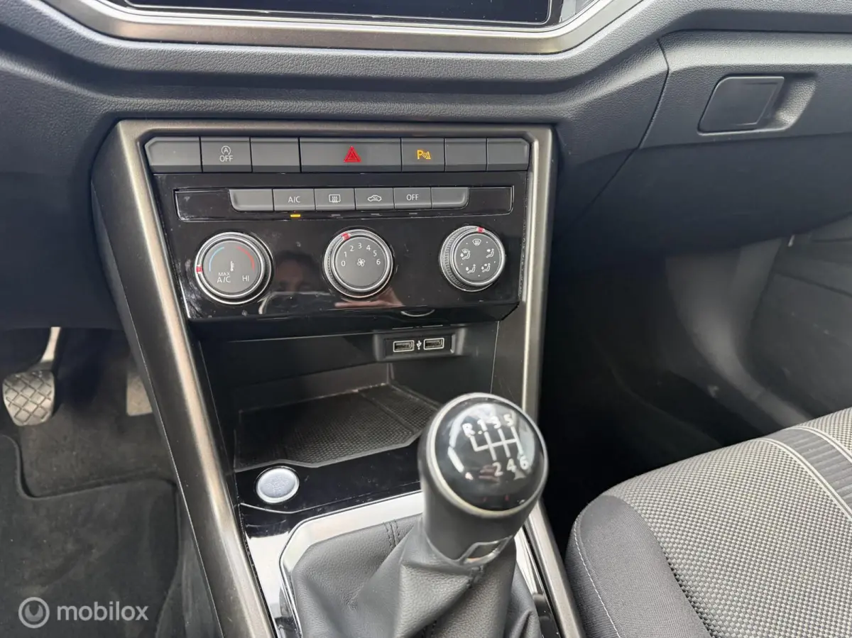 1.0 TSI Style Sport xenon led carplay 18 inch