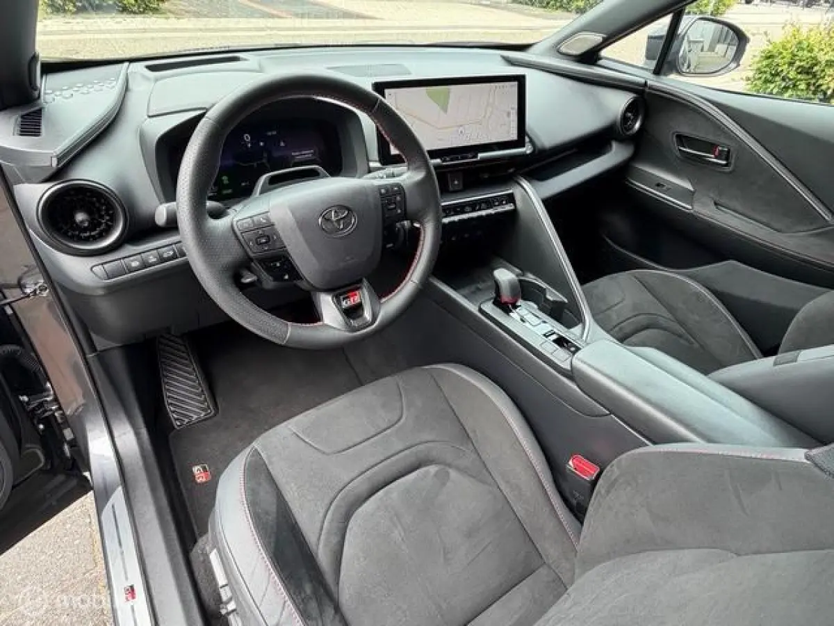 2.0 Plug-in Hybrid 220 GR SPORT JBL|360|Carplay