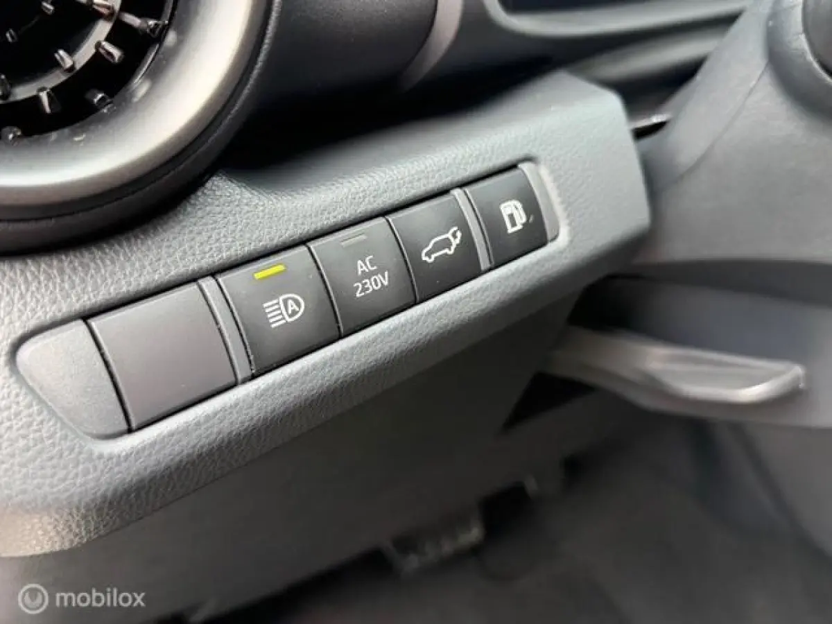 2.0 Plug-in Hybrid 220 GR SPORT JBL|360|Carplay