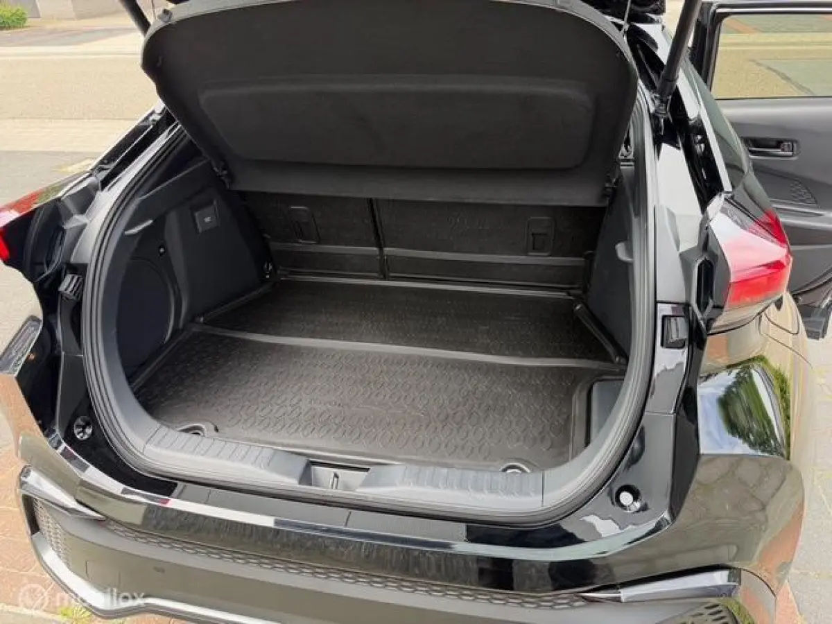 2.0 Plug-in Hybrid 220 GR SPORT JBL|360|Carplay