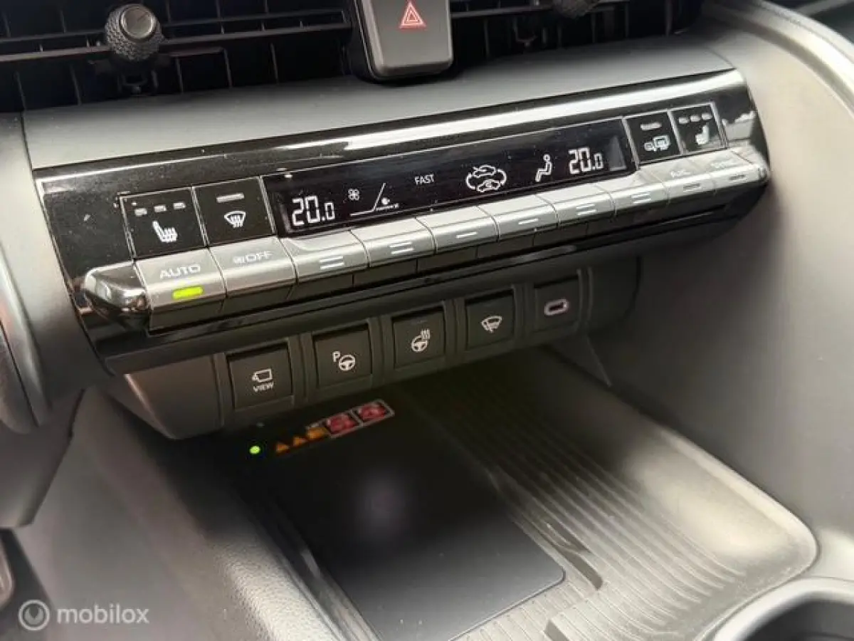 2.0 Plug-in Hybrid 220 GR SPORT JBL|360|Carplay