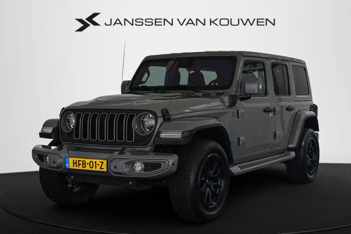 4xe 380 Sahara / 20'' Custom / Keyless