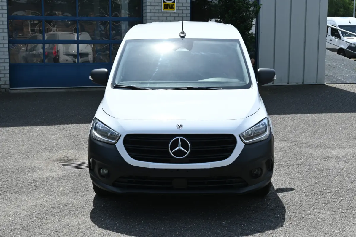 110 CDI L1 Pro 3-Zits, Camera, Apple Carplay/Android Auto