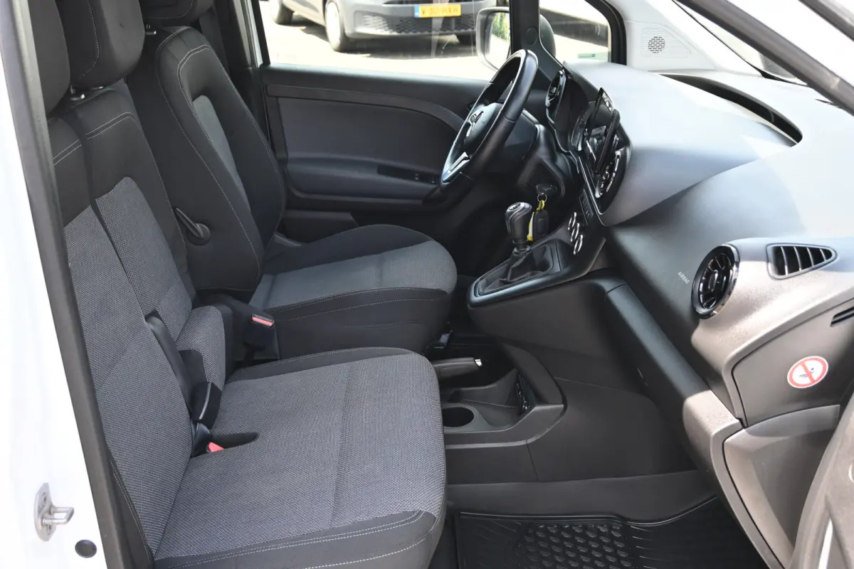 110 CDI L1 Pro 3-Zits, Camera, Apple Carplay/Android Auto