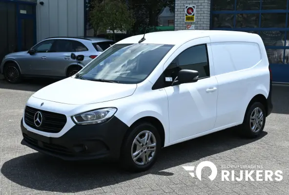 110 CDI L1 Pro 3-Zits, Camera, Apple Carplay/Android Auto