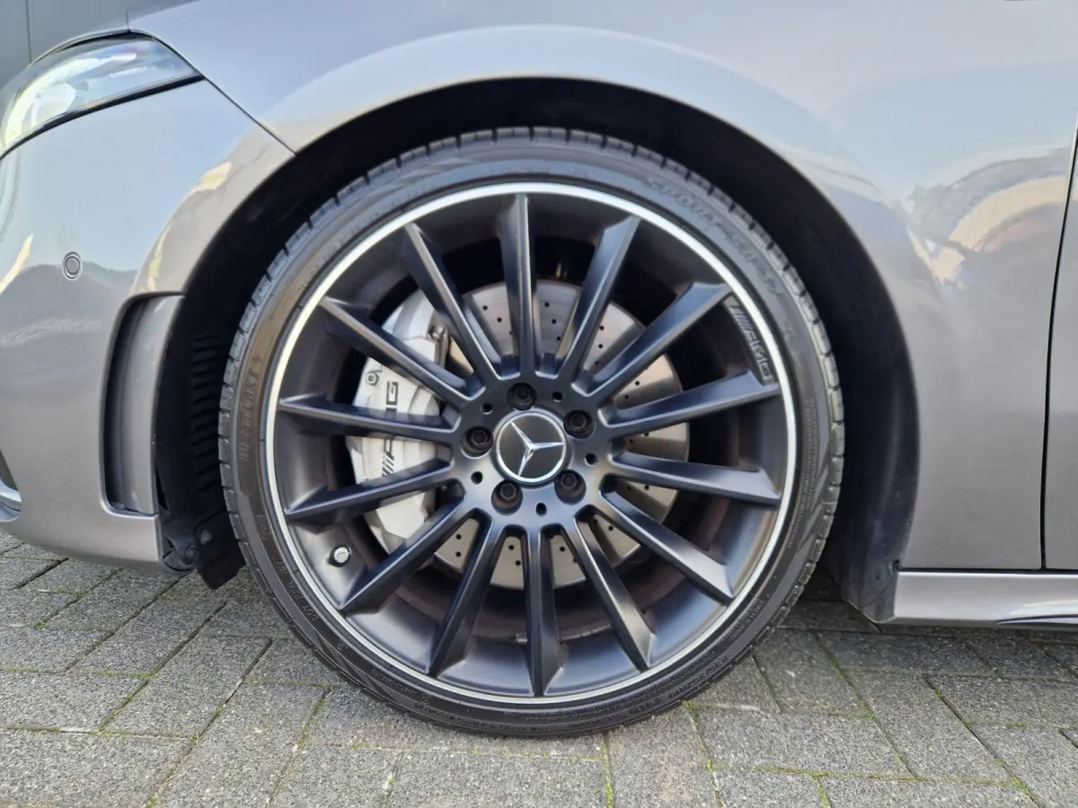 AMG 35 4MATIC Edition 1