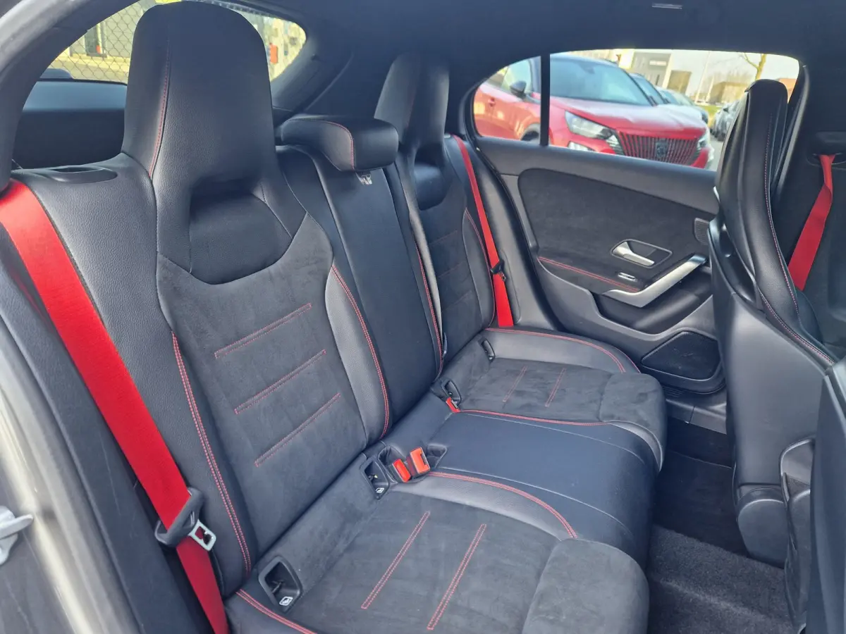 AMG 35 4MATIC Edition 1