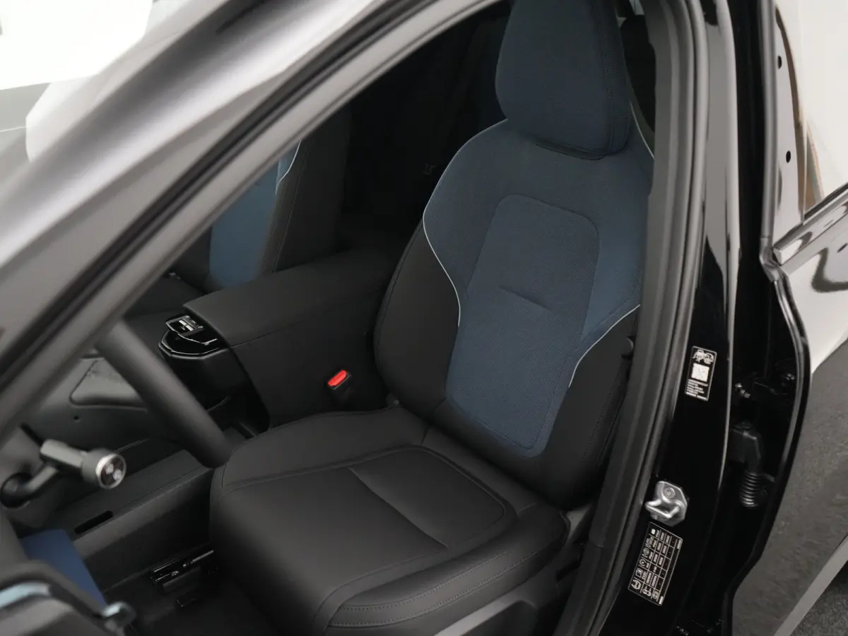 P3 Long Range Plus Europa | Elek Stoelen | Stoel- & Stuurverwarming | Harman/Kardon | Camera | Keyless | Adaptive Cruise | BLIS