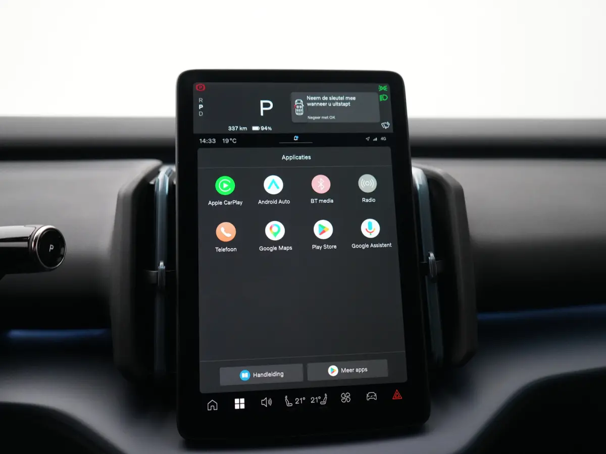 P3 Long Range Plus Europa | Elek Stoelen | Stoel- & Stuurverwarming | Harman/Kardon | Camera | Keyless | Adaptive Cruise | BLIS