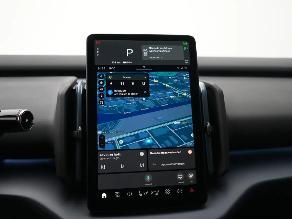 P3 Long Range Plus Europa | Elek Stoelen | Stoel- & Stuurverwarming | Harman/Kardon | Camera | Keyless | Adaptive Cruise | BLIS