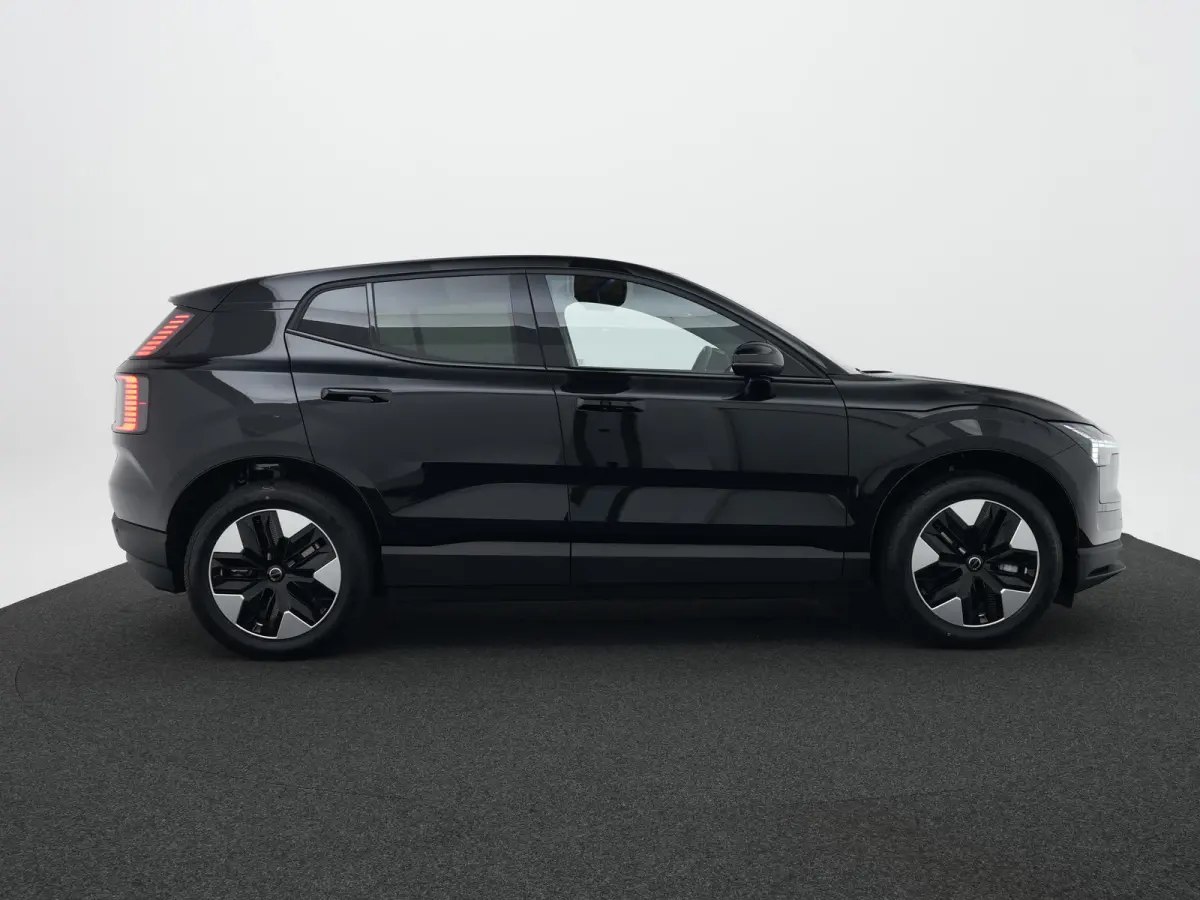 P3 Long Range Plus Europa | Elek Stoelen | Stoel- & Stuurverwarming | Harman/Kardon | Camera | Keyless | Adaptive Cruise | BLIS