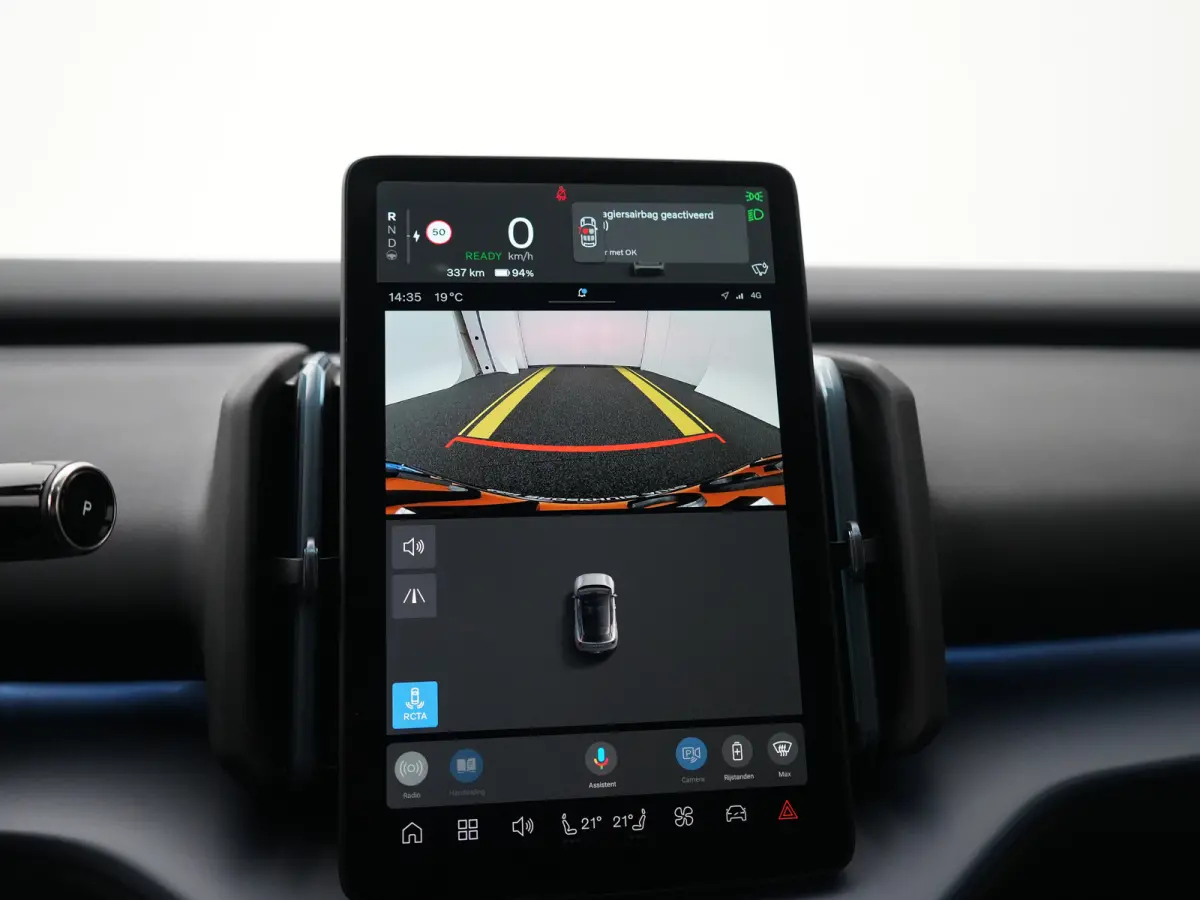 P3 Long Range Plus Europa | Elek Stoelen | Stoel- & Stuurverwarming | Harman/Kardon | Camera | Keyless | Adaptive Cruise | BLIS