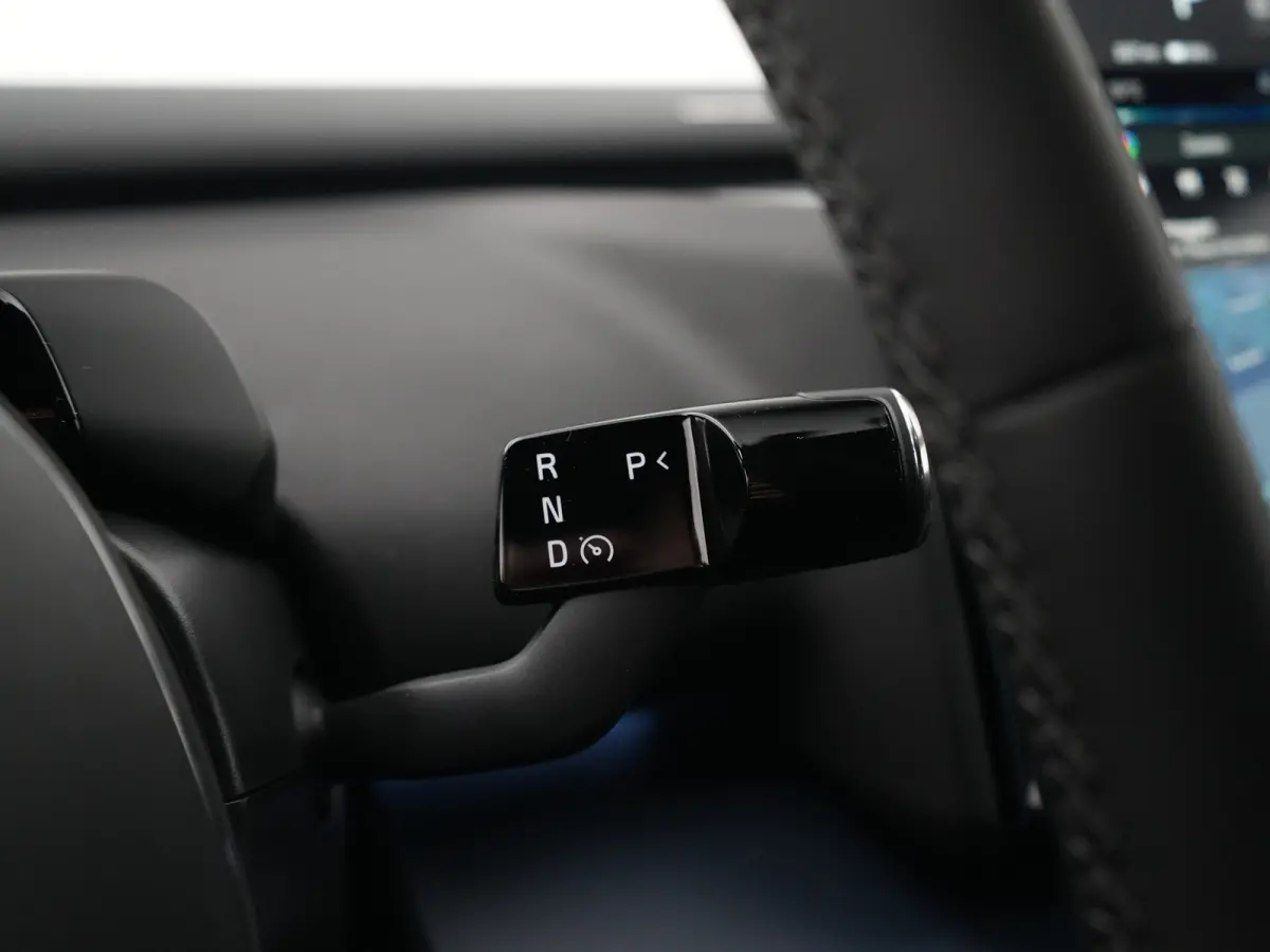 P3 Long Range Plus Europa | Elek Stoelen | Stoel- & Stuurverwarming | Harman/Kardon | Camera | Keyless | Adaptive Cruise | BLIS