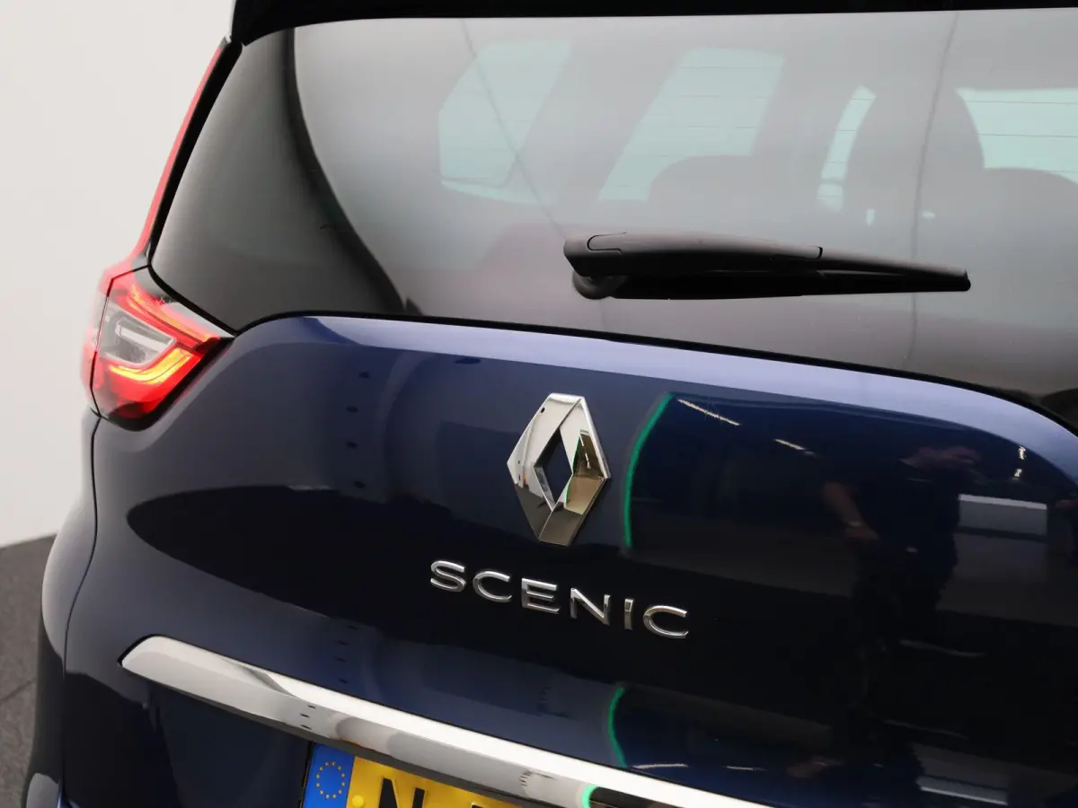 1.3 TCe Business Zen 7p. | 7 Persoons | Navigatie | Climate Control | Keyless |