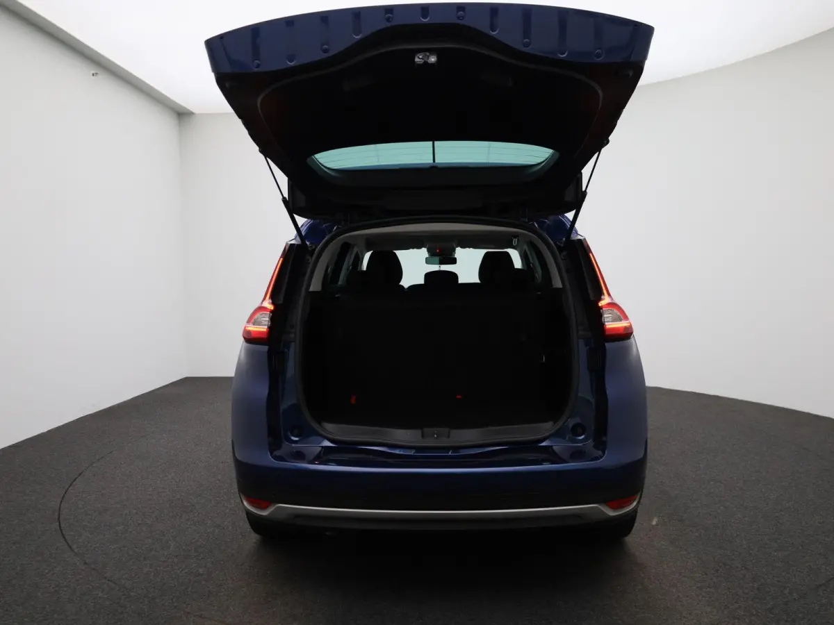 1.3 TCe Business Zen 7p. | 7 Persoons | Navigatie | Climate Control | Keyless |