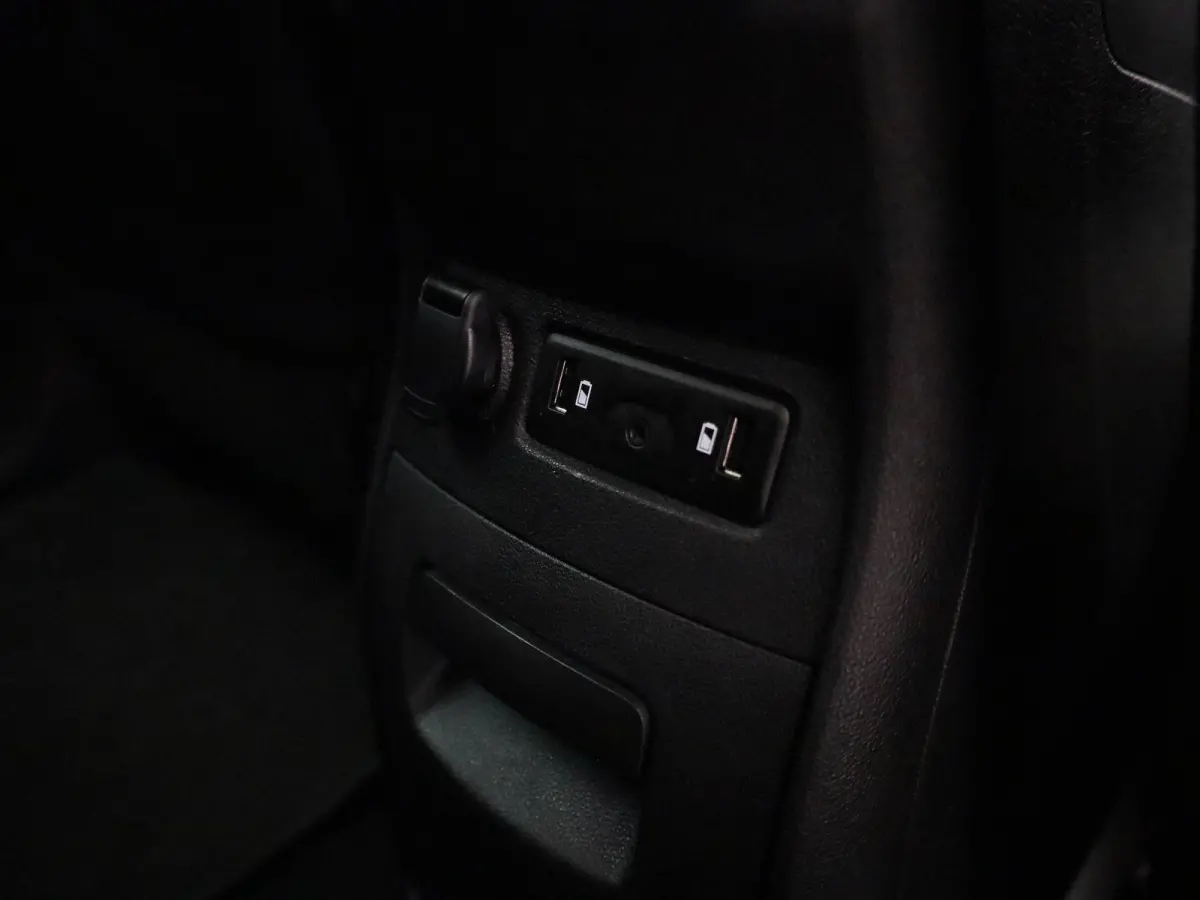 1.3 TCe Business Zen 7p. | 7 Persoons | Navigatie | Climate Control | Keyless |