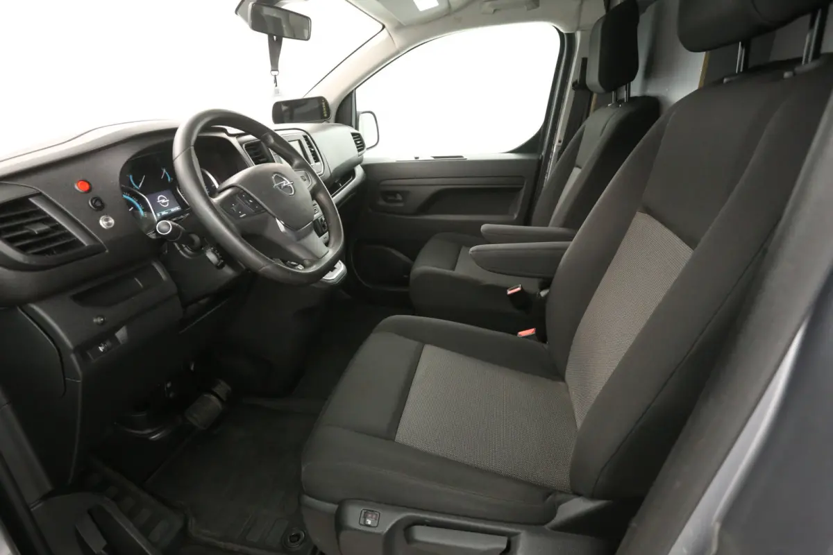 L2H1 75 kWh | Snelladen | SOH 96% | Airco | Cruise | Camera | Carplay | Navi | Trekhaak