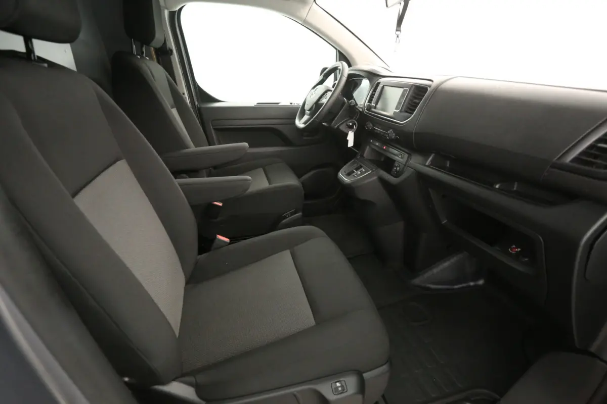 L2H1 75 kWh | Snelladen | SOH 96% | Airco | Cruise | Camera | Carplay | Navi | Trekhaak