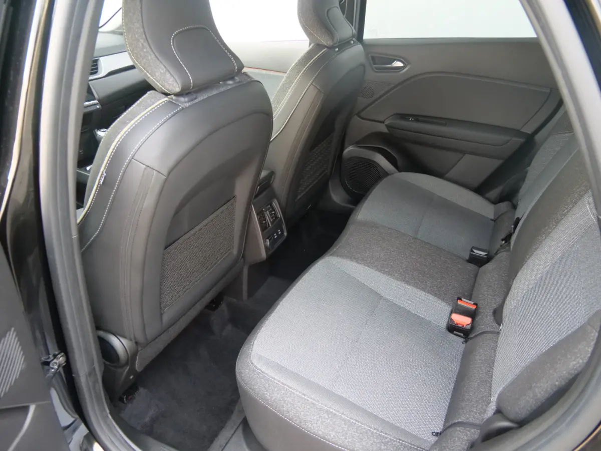 1.0 TCe 90 techno Navigatie / LED / Camera