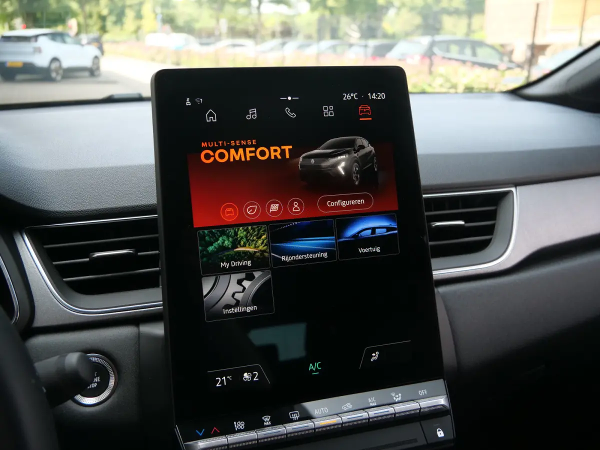1.0 TCe 90 techno Navigatie / LED / Camera