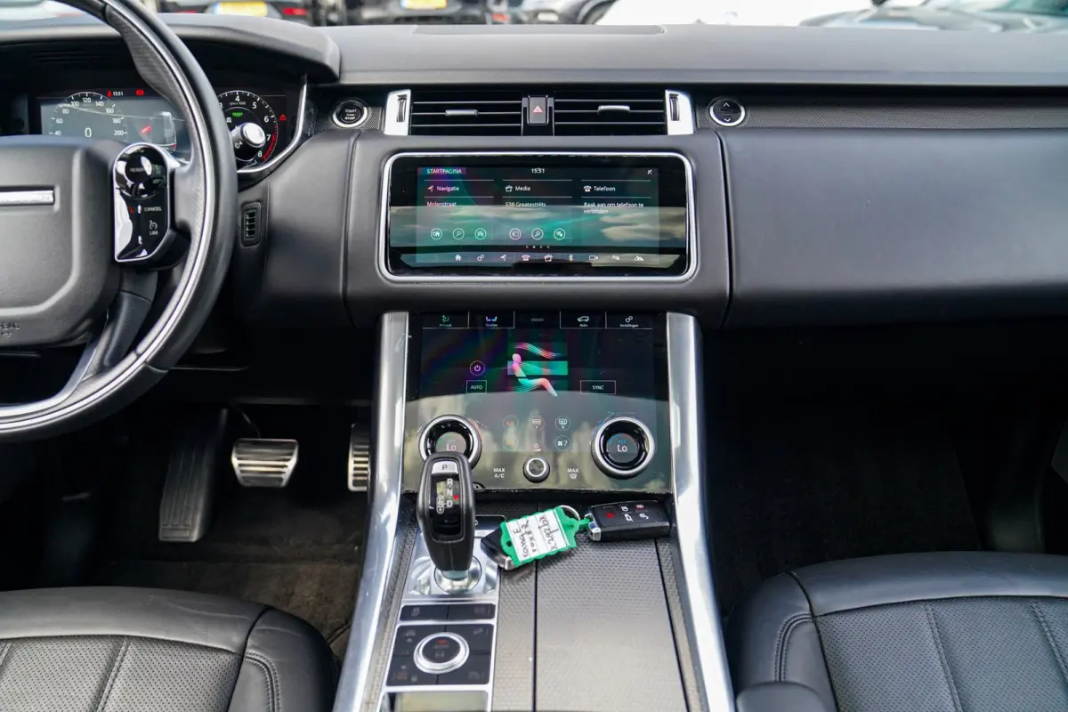 2.0 P400e Autobiography Dynamic | Panorama | Trekhaak | 360 cam | Stoelkoeling | Meridian |