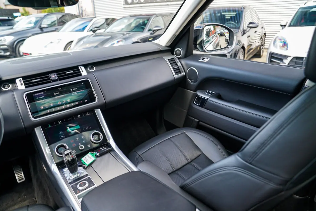2.0 P400e Autobiography Dynamic | Panorama | Trekhaak | 360 cam | Stoelkoeling | Meridian |