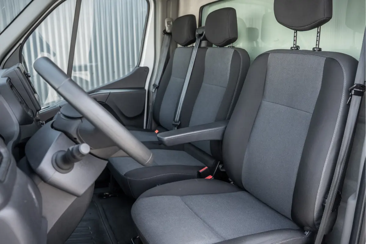 2.3dCi | Bakwagen met Laadklep | LED | Carplay | Camera | Cruise