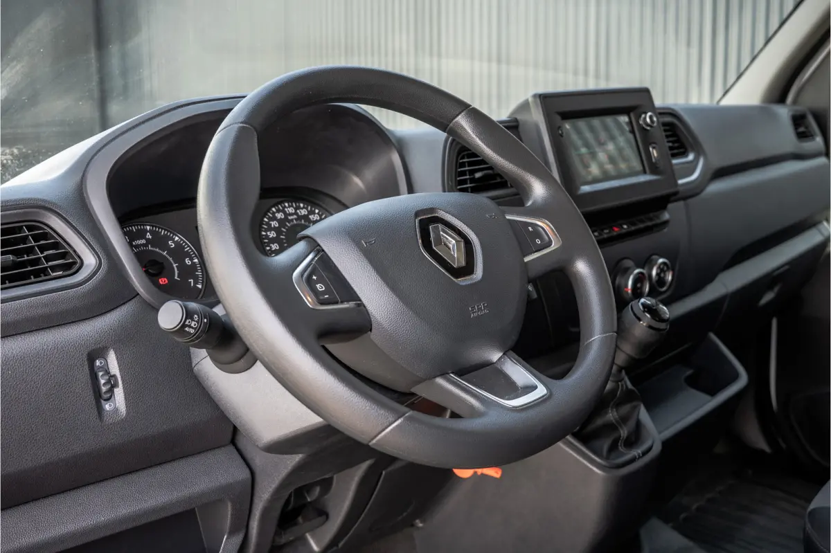 2.3dCi | Bakwagen met Laadklep | LED | Carplay | Camera | Cruise