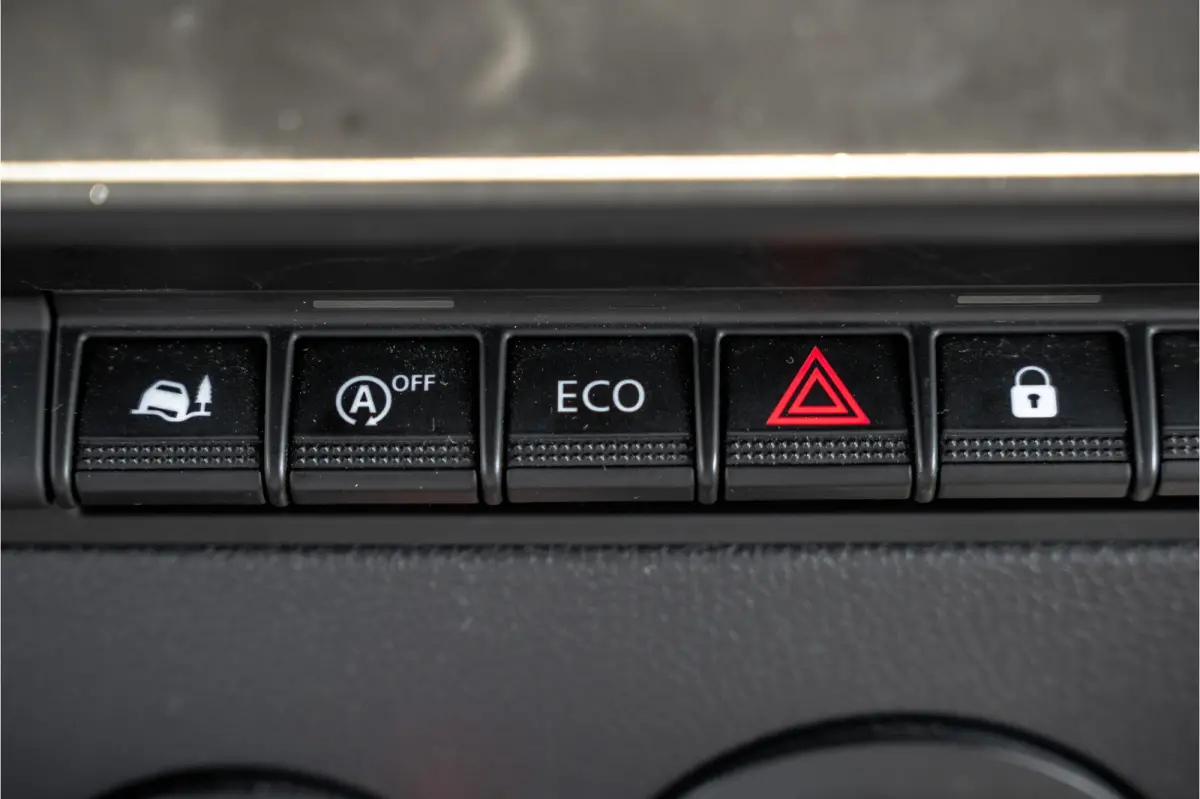 2.3dCi | Bakwagen met Laadklep | LED | Carplay | Camera | Cruise