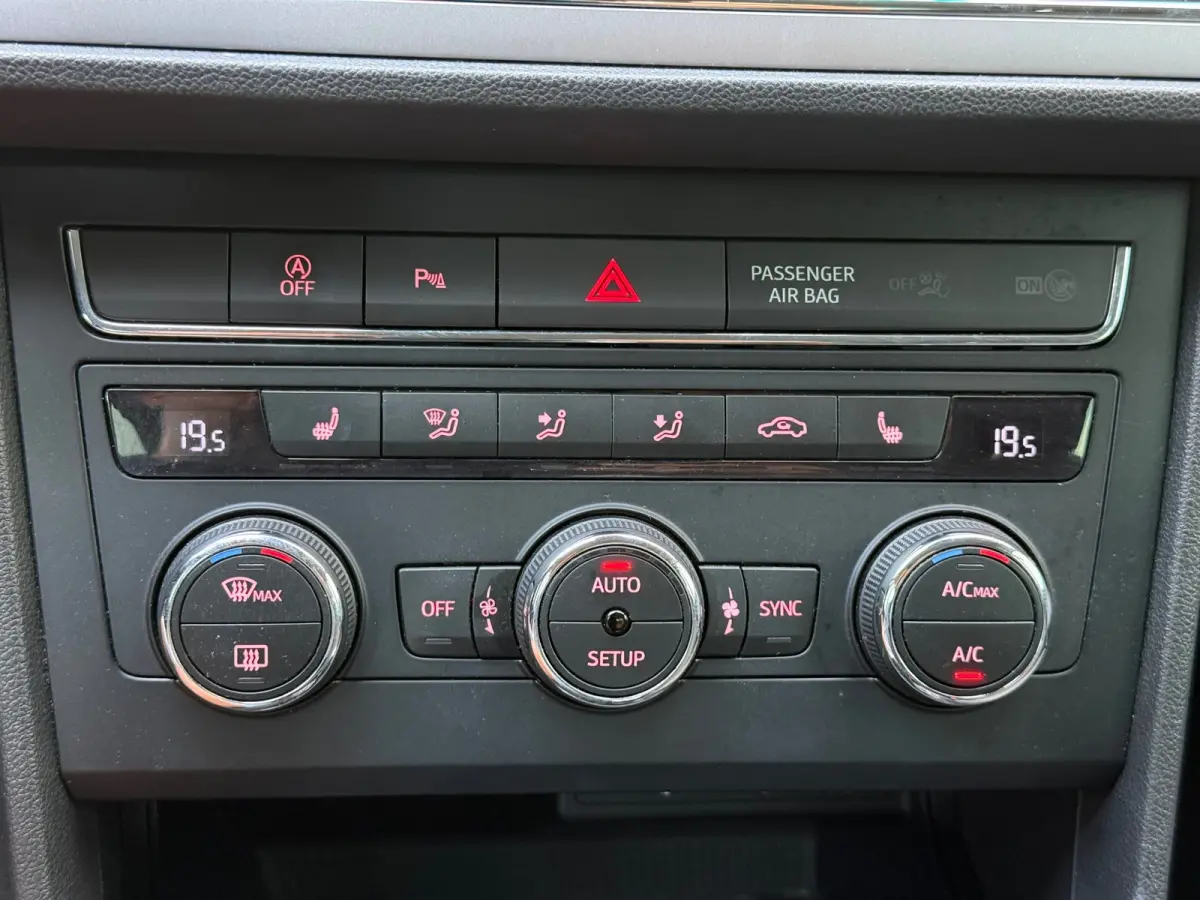 1.0 EcoTSI Style Business Intense l Automaat l Climate l Cruise Control l VDOH l