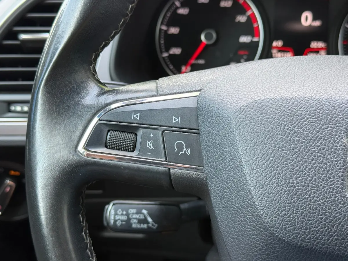1.0 EcoTSI Style Business Intense l Automaat l Climate l Cruise Control l VDOH l