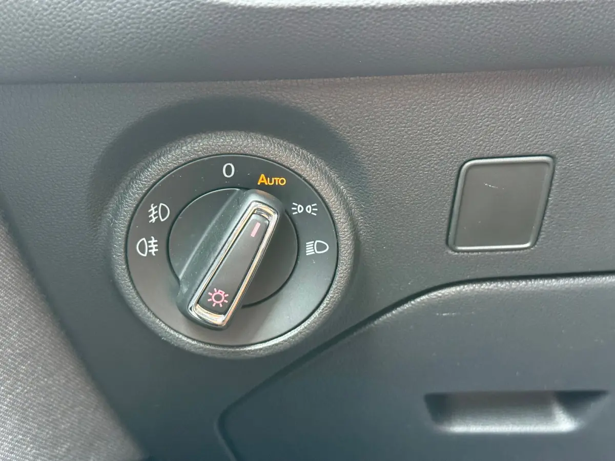 1.0 EcoTSI Style Business Intense l Automaat l Climate l Cruise Control l VDOH l