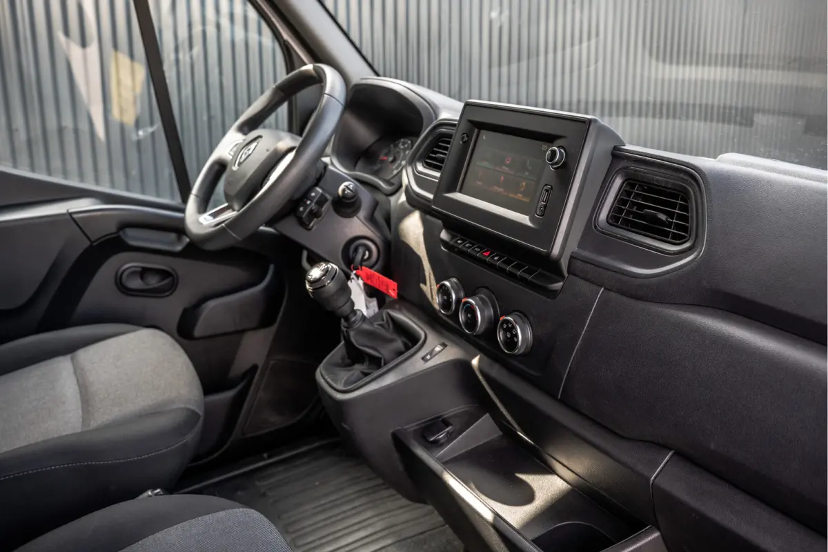 2.3dCi | Bakwagen met Laadklep | LED | Carplay | Camera | Cruise