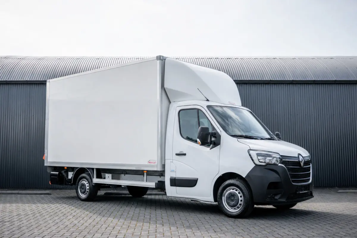 2.3dCi | Bakwagen met Laadklep | LED | Carplay | Camera | Cruise