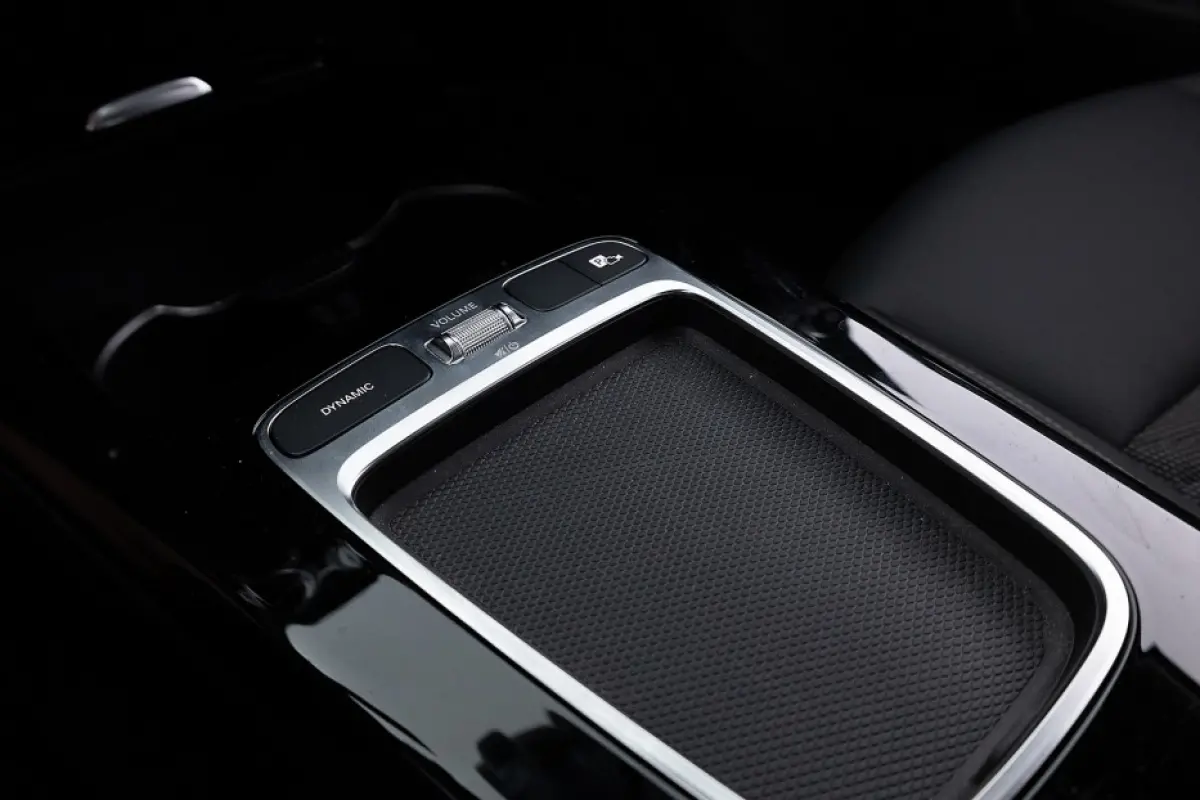 250 e Business Line | Full LED | Half LEDER | NAVI | PHEV !