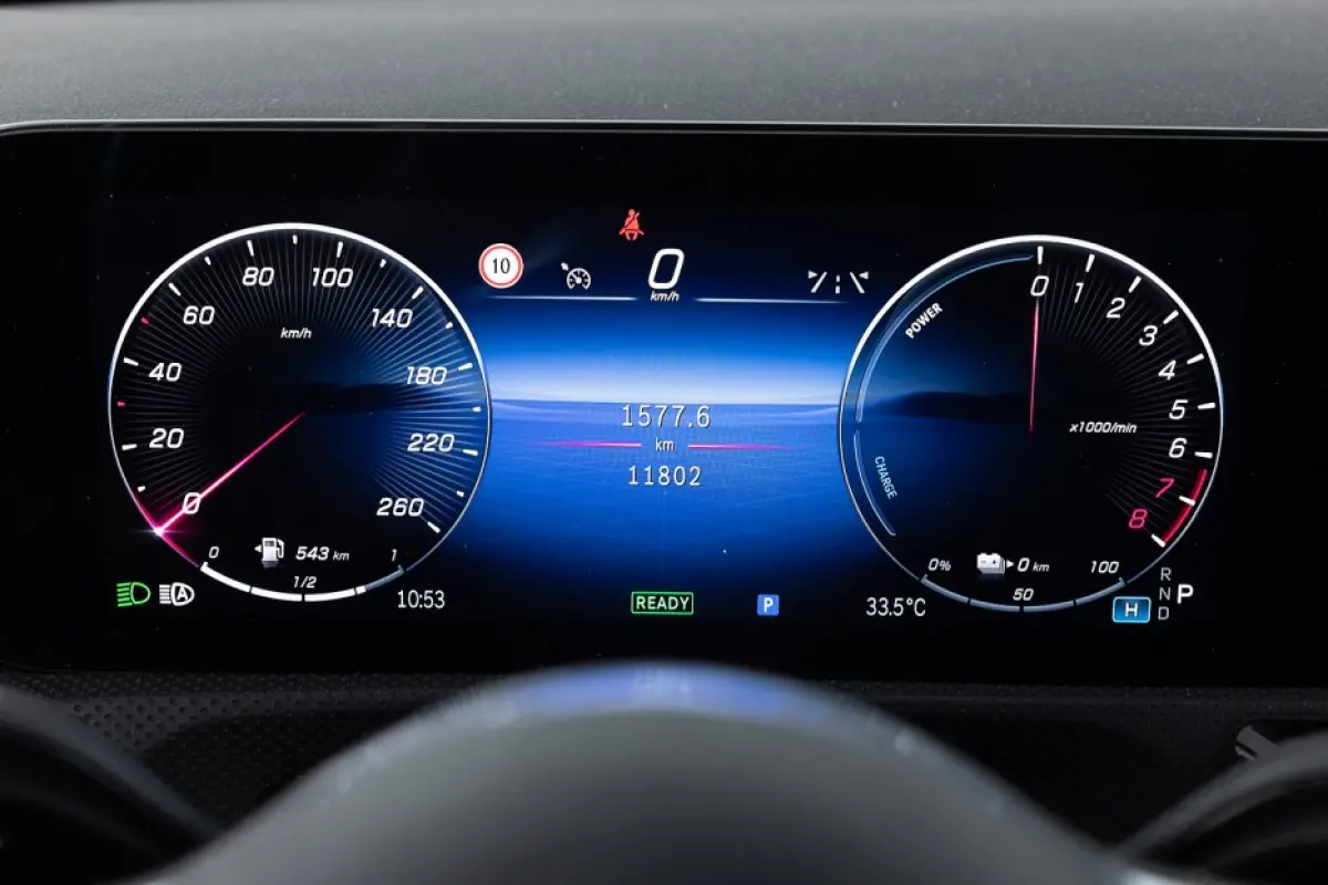 250 e Business Line | Full LED | Half LEDER | NAVI | PHEV !