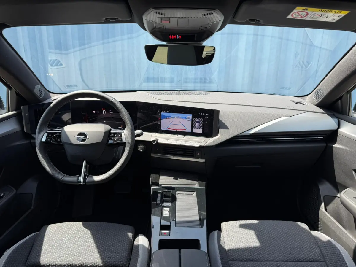 1.2 Turbo Hybrid Business Edition Trekhaak afneembaar | Keyless | Achteruitrij camera | Adeptieve cruise control | Stoelverwarming | AGR Comfort stoelen | Apple carplay & Android auto