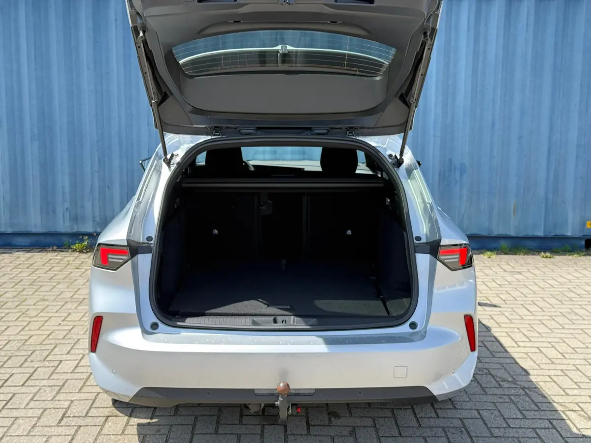 1.2 Turbo Hybrid Business Edition Trekhaak afneembaar | Keyless | Achteruitrij camera | Adeptieve cruise control | Stoelverwarming | AGR Comfort stoelen | Apple carplay & Android auto