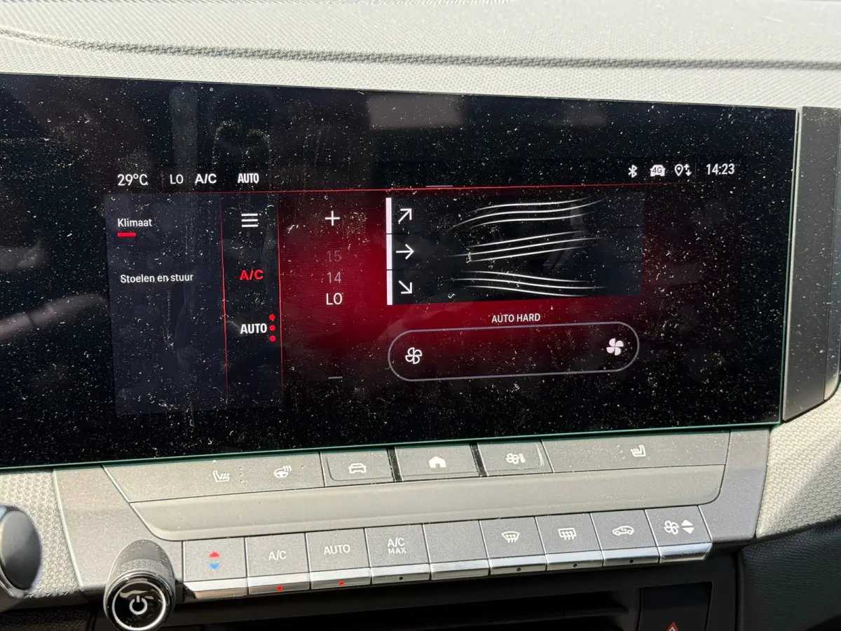 1.2 Turbo Hybrid Business Edition Trekhaak afneembaar | Keyless | Achteruitrij camera | Adeptieve cruise control | Stoelverwarming | AGR Comfort stoelen | Apple carplay & Android auto