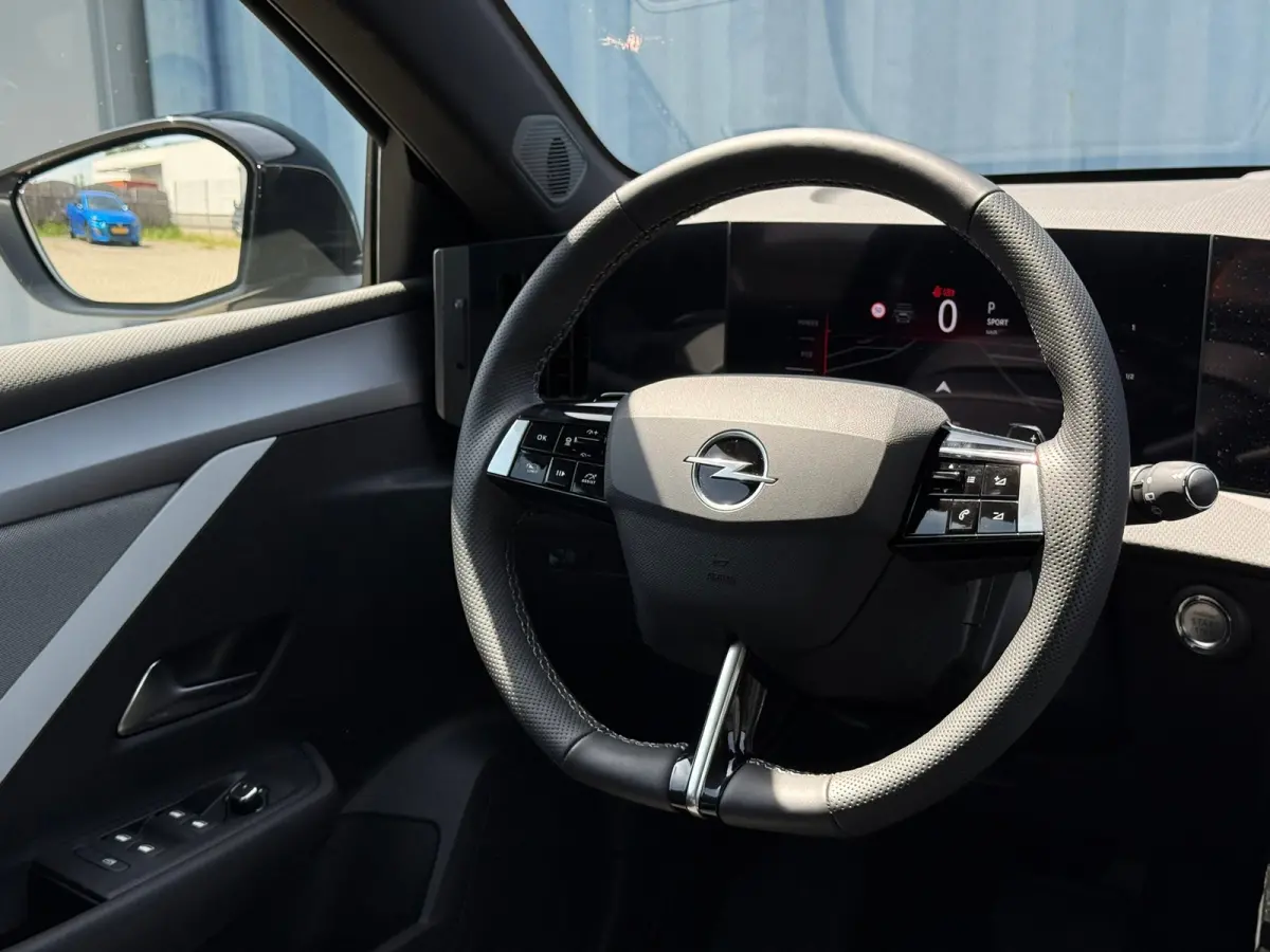 1.2 Turbo Hybrid Business Edition Trekhaak afneembaar | Keyless | Achteruitrij camera | Adeptieve cruise control | Stoelverwarming | AGR Comfort stoelen | Apple carplay & Android auto