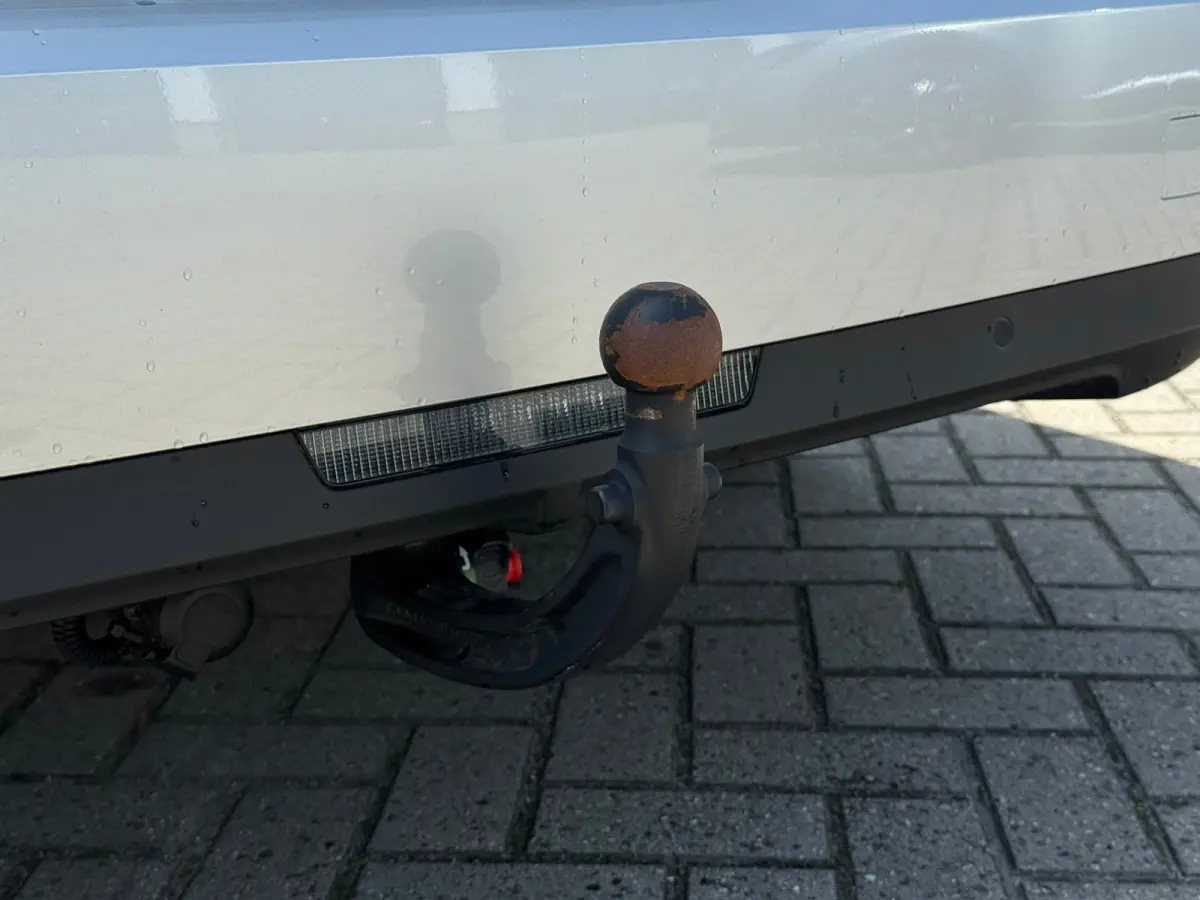 1.2 Turbo Hybrid Business Edition Trekhaak afneembaar | Keyless | Achteruitrij camera | Adeptieve cruise control | Stoelverwarming | AGR Comfort stoelen | Apple carplay & Android auto