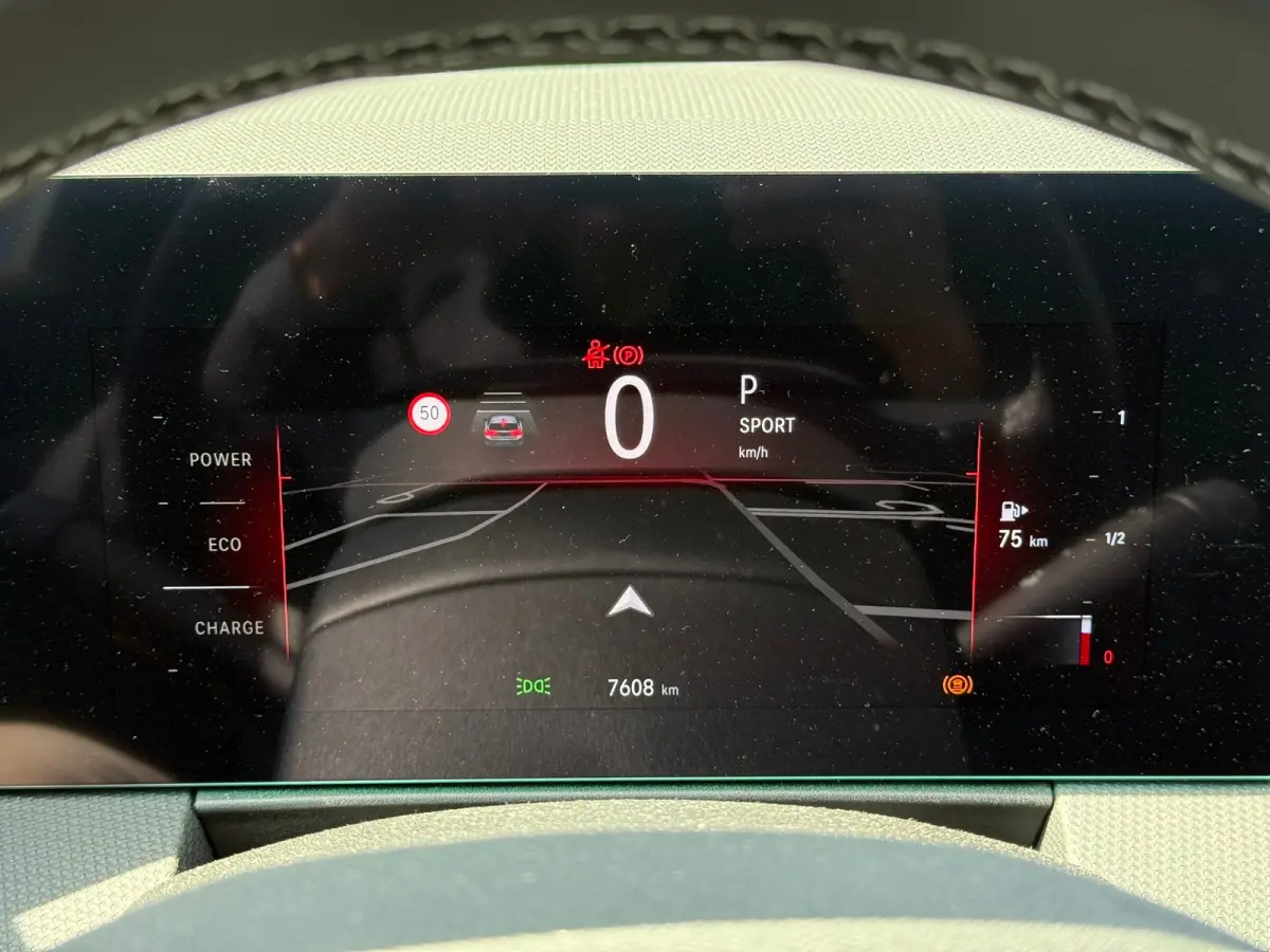 1.2 Turbo Hybrid Business Edition Trekhaak afneembaar | Keyless | Achteruitrij camera | Adeptieve cruise control | Stoelverwarming | AGR Comfort stoelen | Apple carplay & Android auto