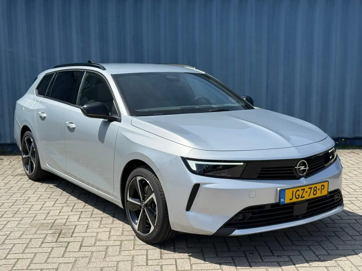 1.2 Turbo Hybrid Business Edition Trekhaak afneembaar | Keyless | Achteruitrij camera | Adeptieve cruise control | Stoelverwarming | AGR Comfort stoelen | Apple carplay & Android auto