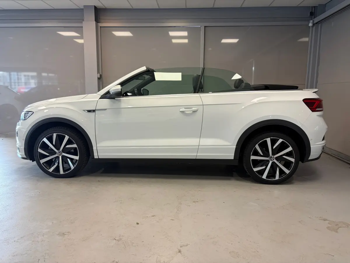 R-Line 1.5TSi DSG | Navigatie | Camera | 19" BI-color velgen | 2x R-line |