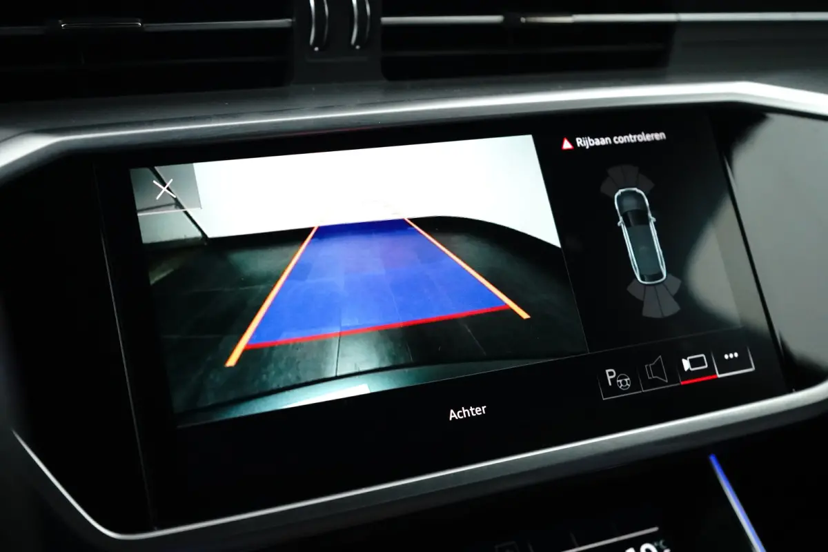 S6 TDI quattro 350pk V6 | Dealer onderhouden | Trekhaak uitklapbaar | 21 inch | Elektrische achterklep | Elektrische verstelbare voorstoelen | Luchtvering en automatische niveauregeling