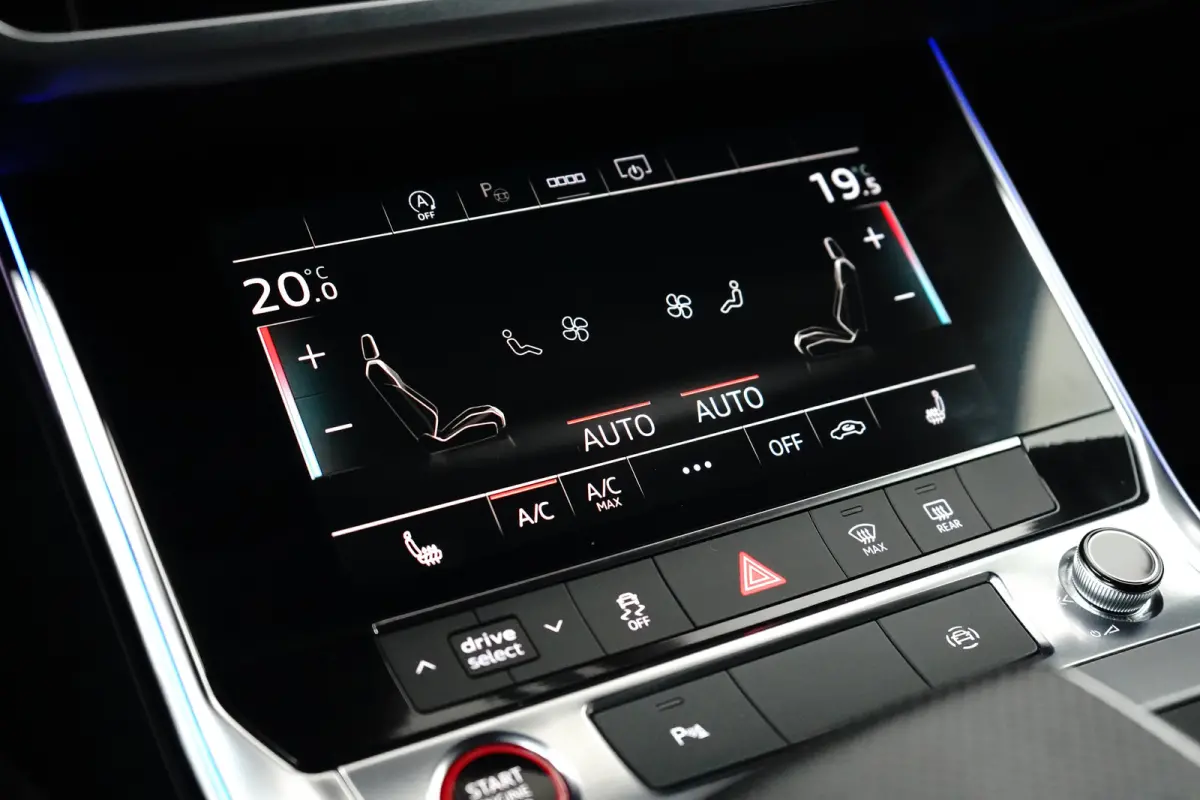 S6 TDI quattro 350pk V6 | Dealer onderhouden | Trekhaak uitklapbaar | 21 inch | Elektrische achterklep | Elektrische verstelbare voorstoelen | Luchtvering en automatische niveauregeling